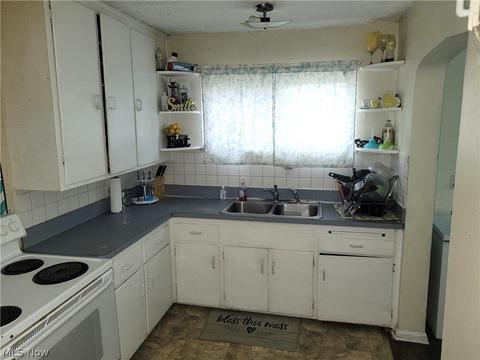 785 E 236th St, Euclid, OH 44123 photo 10