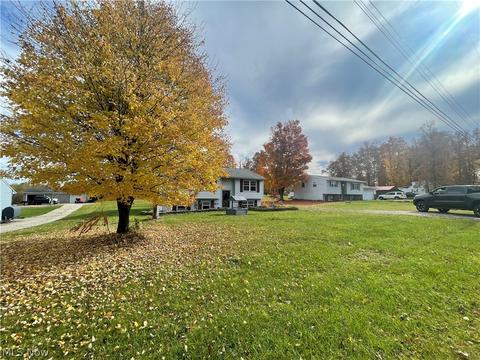 4676 Knickerbocker Cir, Ashtabula, OH 44004 photo 3