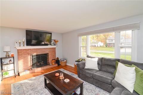 674 Oakridge Dr, Boardman, OH 44512 photo 9