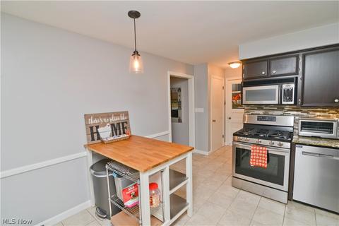 674 Oakridge Dr, Boardman, OH 44512 photo 6