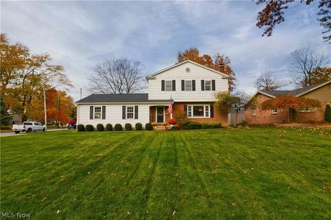 674 Oakridge Dr, Boardman, OH 44512 photo 1