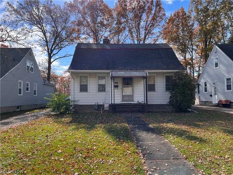 443 Cambridge Ave, Elyria, OH 44035 photo 1