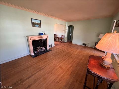 443 Cambridge Ave, Elyria, OH 44035 photo 7
