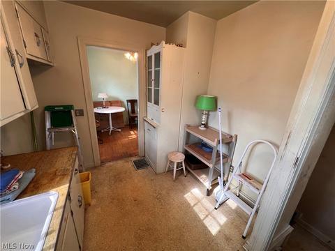 443 Cambridge Ave, Elyria, OH 44035 photo 12