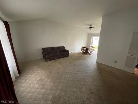 575 Georgetown Ave, Elyria, OH 44035 photo 5