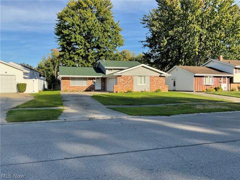 575 Georgetown Ave, Elyria, OH 44035 photo 3