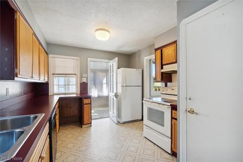 106 E 216th St, Euclid, OH 44123 photo 24