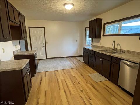 212 Forest St, Lagrange, OH 44050 photo 24
