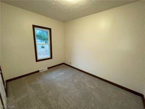 212 Forest St, Lagrange, OH 44050 photo 4