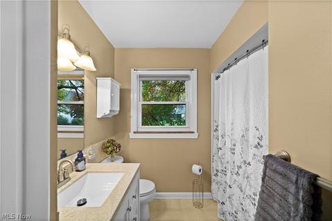 310 E 273rd St, Euclid, OH 44132 photo 15