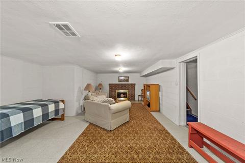 310 E 273rd St, Euclid, OH 44132 photo 26
