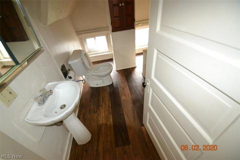540 E Buchtel Ave, Akron, OH 44304 photo 31