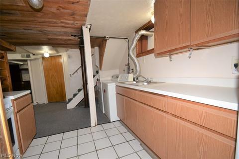 540 E Buchtel Ave, Akron, OH 44304 photo 5