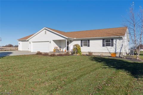 8059 Giddings Rd, Rootstown, OH 44272 photo 4