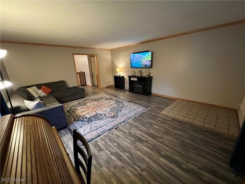 1012 E Front St, Dover, OH 44622 photo 5