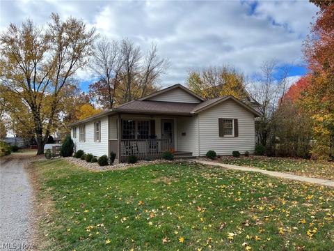 1012 E Front St, Dover, OH 44622 photo 1