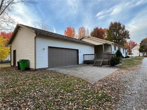 1012 E Front St, Dover, OH 44622 photo 26