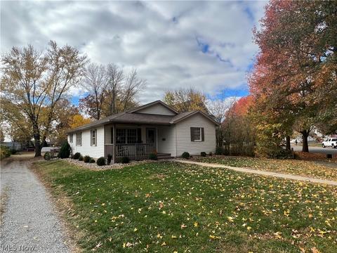 1012 E Front St, Dover, OH 44622 photo 2