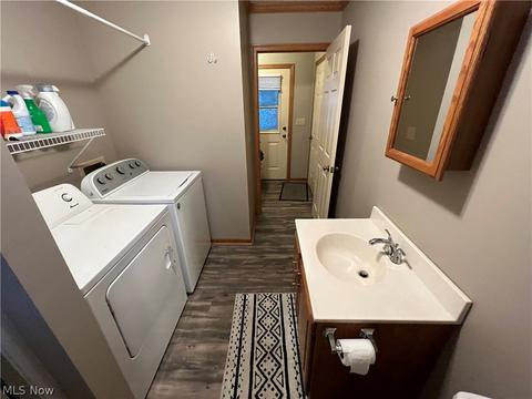 1012 E Front St, Dover, OH 44622 photo 12