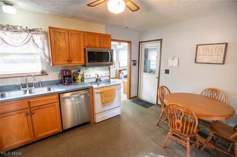 149 Idaho Dr, Elyria, OH 44035 photo 12