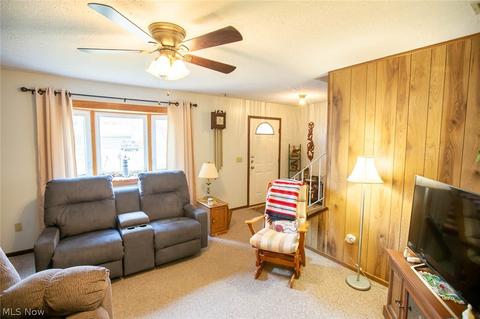 149 Idaho Dr, Elyria, OH 44035 photo 8