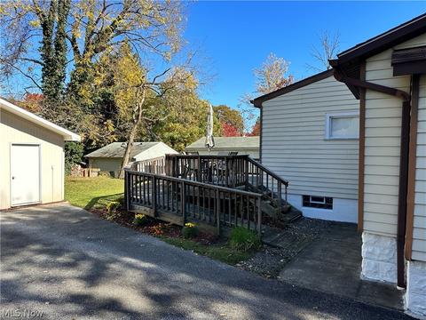 19 W Lowell Ave, Akron, OH 44310 photo 17