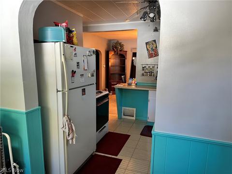 19 W Lowell Ave, Akron, OH 44310 photo 16