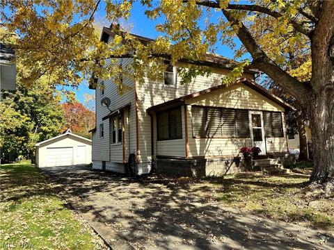 19 W Lowell Ave, Akron, OH 44310 photo 1
