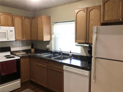 7550 State Rd, Parma, OH 44134 photo 27