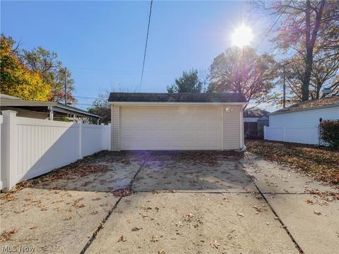 5603 Alber Ave, Parma, OH 44129 photo 23
