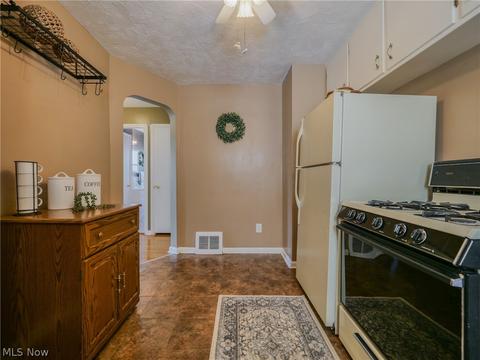 5603 Alber Ave, Parma, OH 44129 photo 9