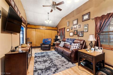 396 E Oregon Ave, Sebring, OH 44672 photo 15