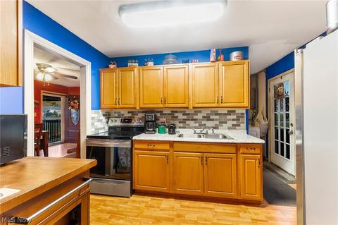 396 E Oregon Ave, Sebring, OH 44672 photo 10