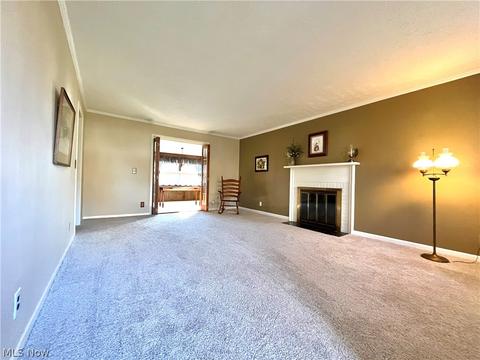 237 Franklin Dr, Berea, OH 44017 photo 3