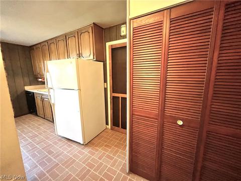 237 Franklin Dr, Berea, OH 44017 photo 12