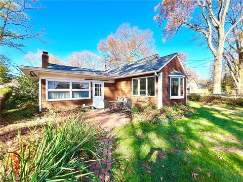 237 Franklin Dr, Berea, OH 44017 photo 28