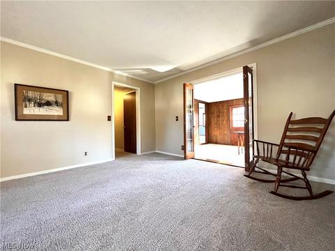 237 Franklin Dr, Berea, OH 44017 photo 4