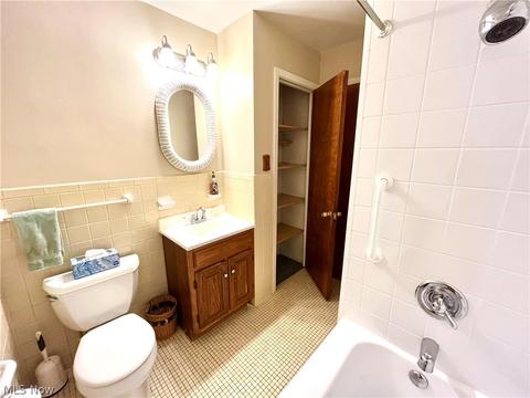 237 Franklin Dr, Berea, OH 44017 photo 23