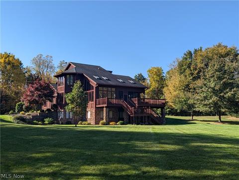 2571 State St NE, Canton, OH 44721 photo 3