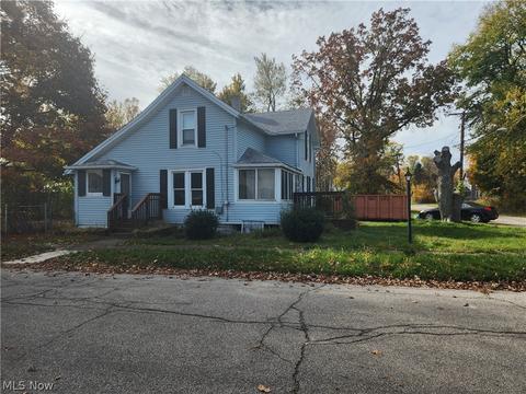 506 W 28th St, Ashtabula, OH 44004 photo 2