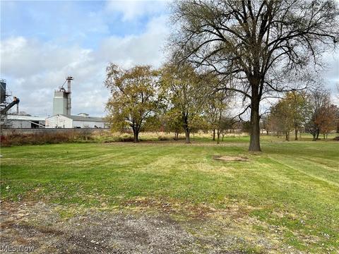 728 E Main St, Smithville, OH 44677 photo 7