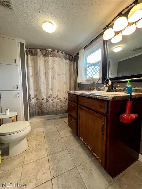 728 E Main St, Smithville, OH 44677 photo 12