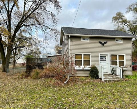 728 E Main St, Smithville, OH 44677 photo 1