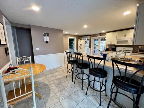 728 E Main St, Smithville, OH 44677 photo 9