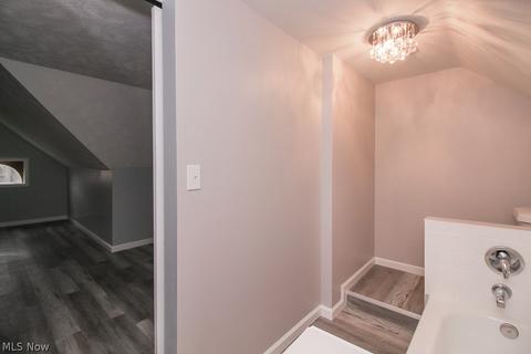 2433 E 32nd St, Lorain, OH 44055 photo 24
