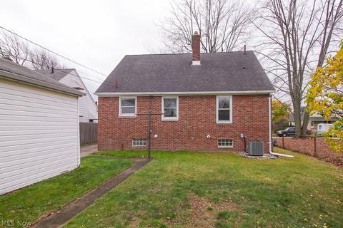 2433 E 32nd St, Lorain, OH 44055 photo 34