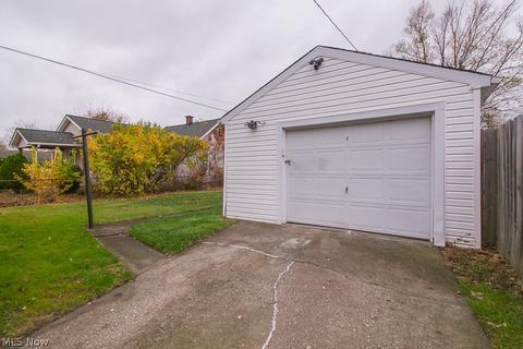 2433 E 32nd St, Lorain, OH 44055 photo 35