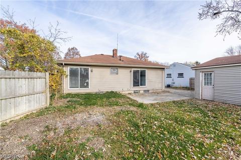 633 Lucille Dr, Elyria, OH 44035 photo 33
