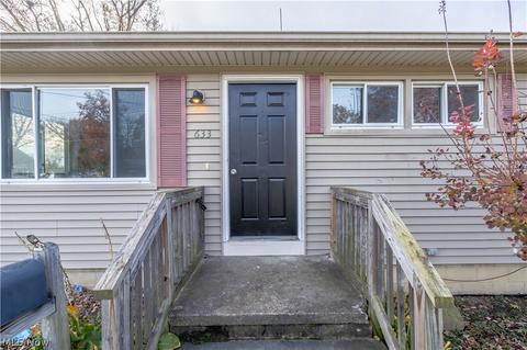 633 Lucille Dr, Elyria, OH 44035 photo 5
