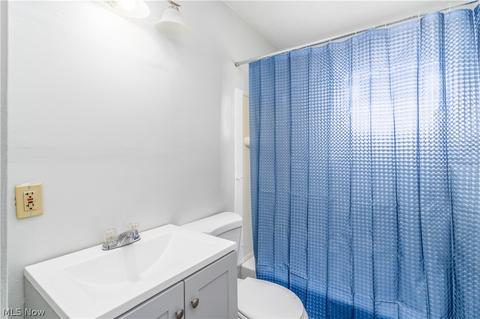 633 Lucille Dr, Elyria, OH 44035 photo 18